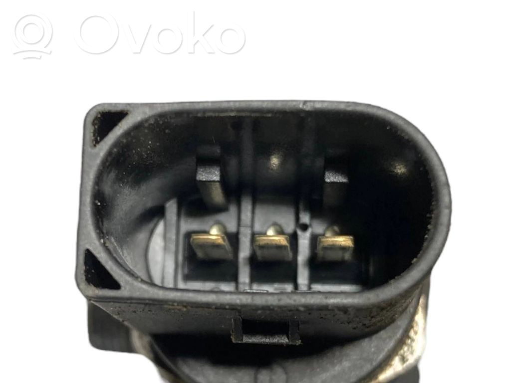 Degvielas maģistrālā caurule