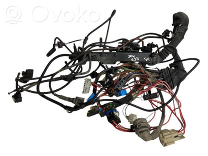 Dzinēja vadu instalācija