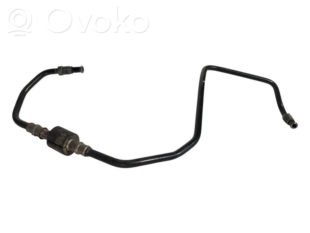 Caurulīte (-es) / trubiņa (-as)