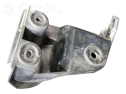 Aizmugurējā bufera montāžas kronšteins