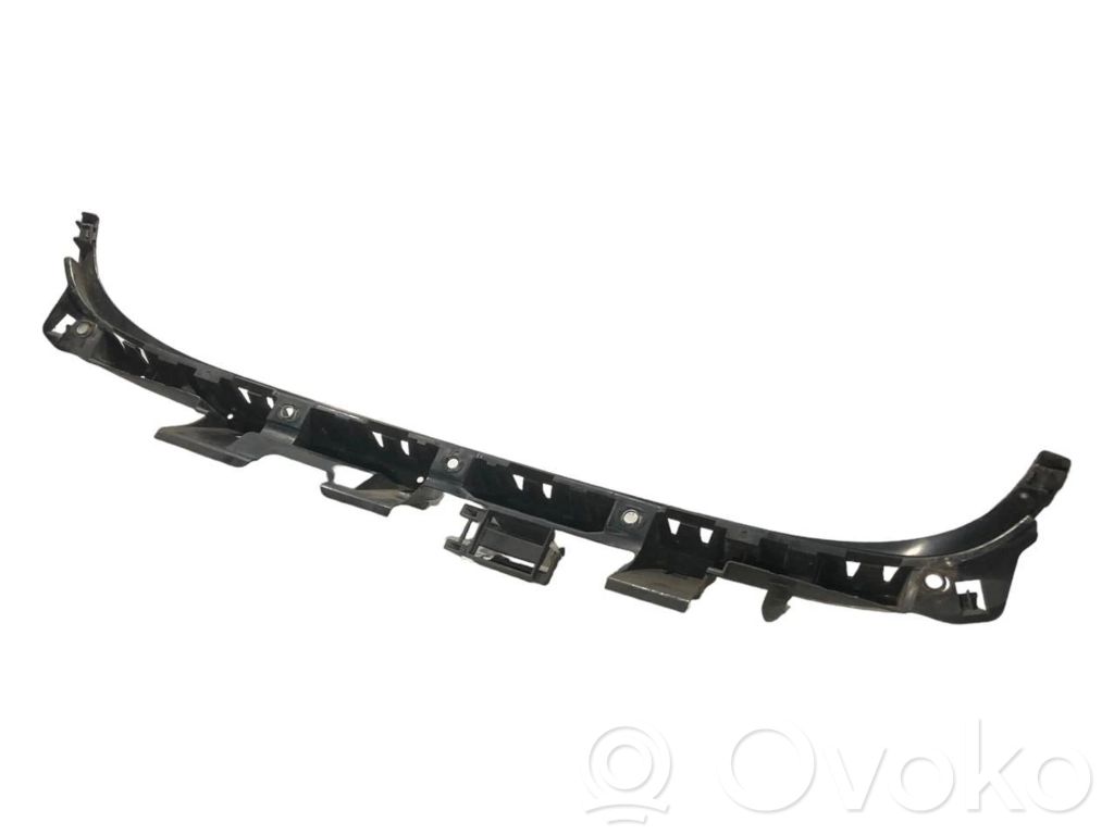 Rear bumper mounting bracket