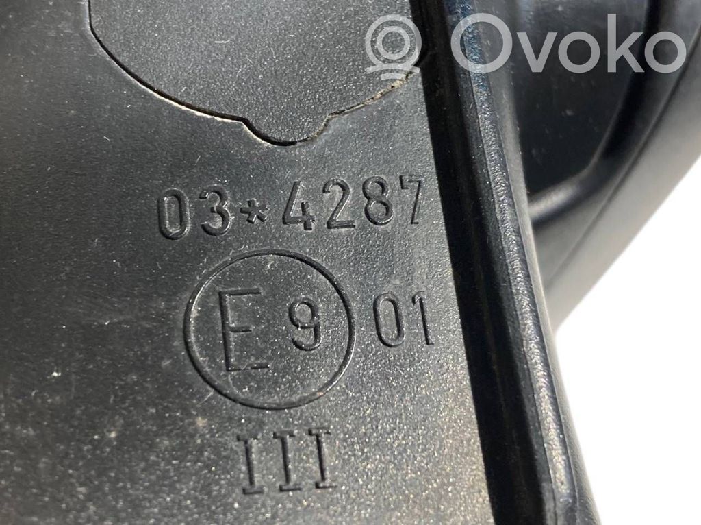 Mirror (electrically controlled)