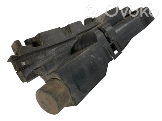 Radiator(s) holder/bracket