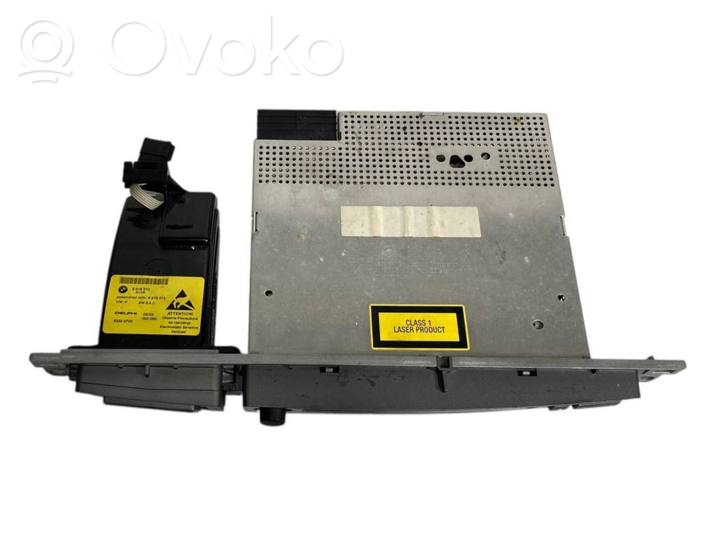 Radio / CD/DVD atskaņotājs / navigācija