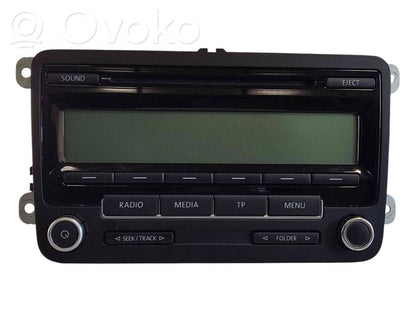 Radio / CD/DVD atskaņotājs / navigācija