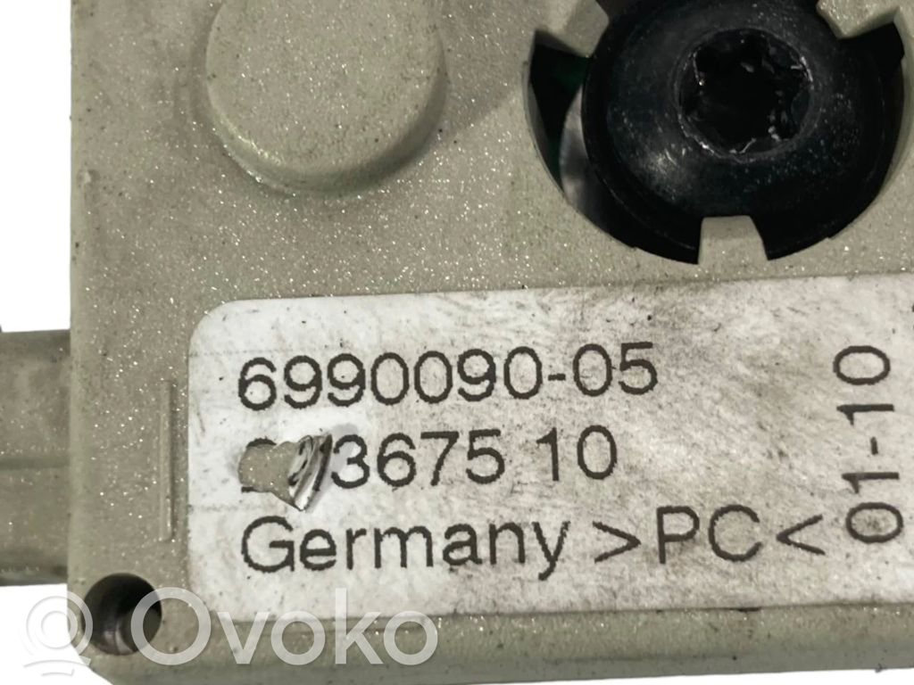 Antenna amplifier