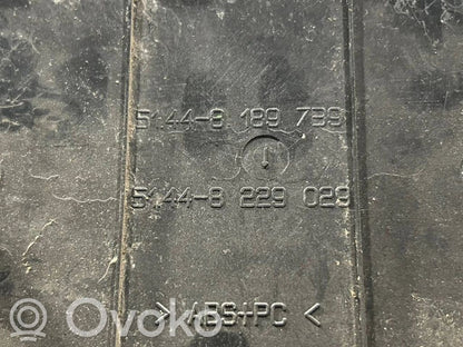 Cita veida salona detaļa