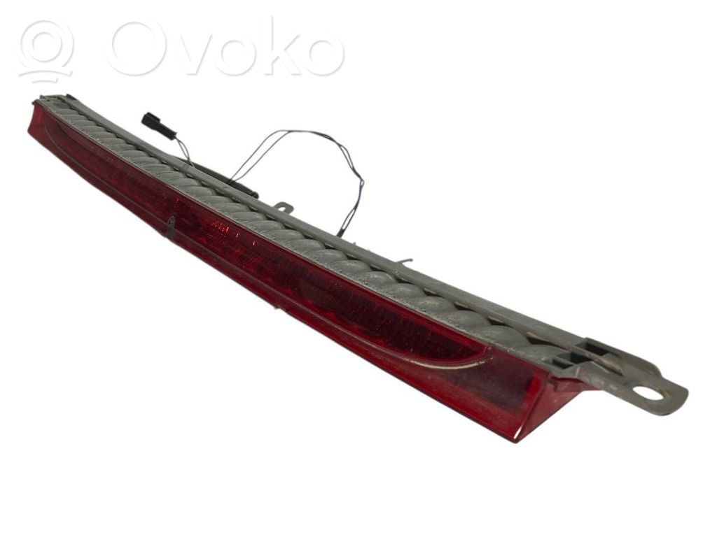 Additional brake light