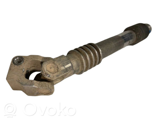 Steering wheel axle cross-joint