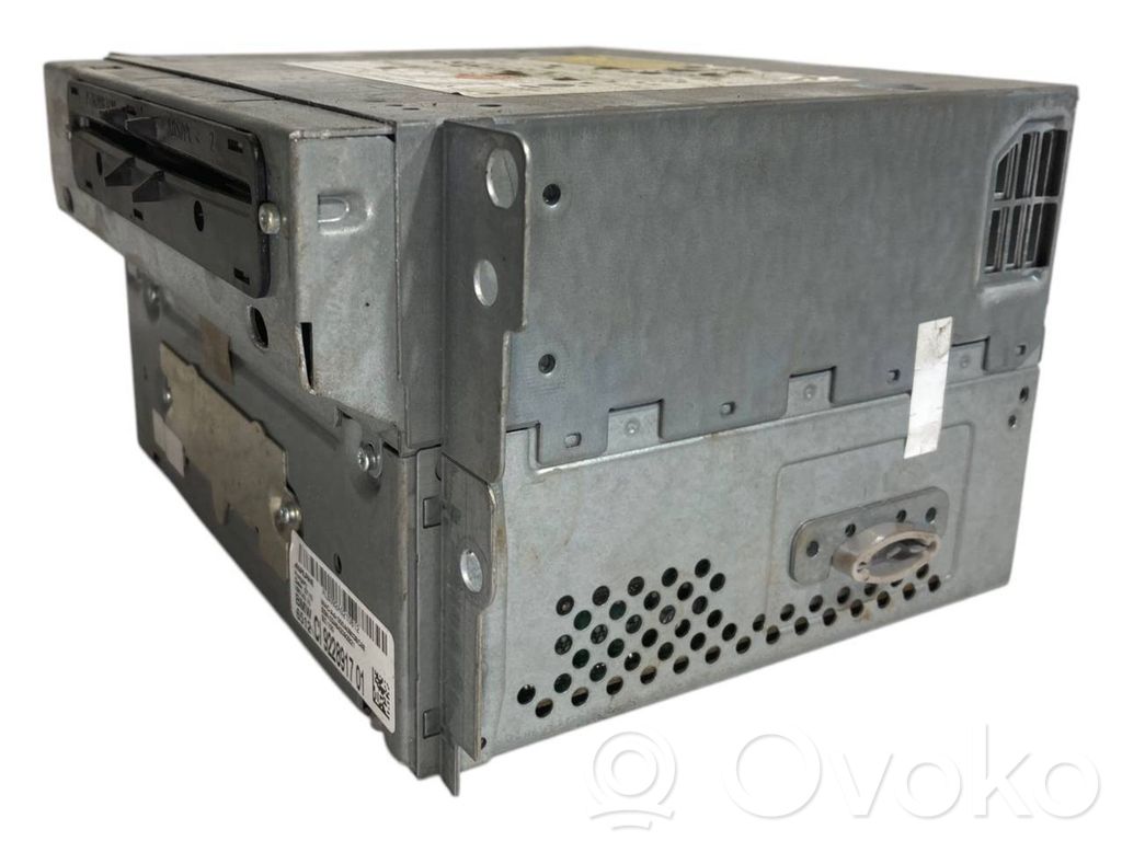 Radio / CD/DVD player / navigation