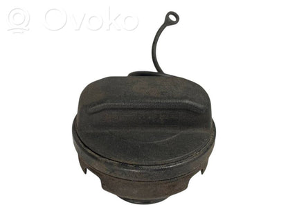 Aizskrūvējams degvielas tvertnes vāciņš