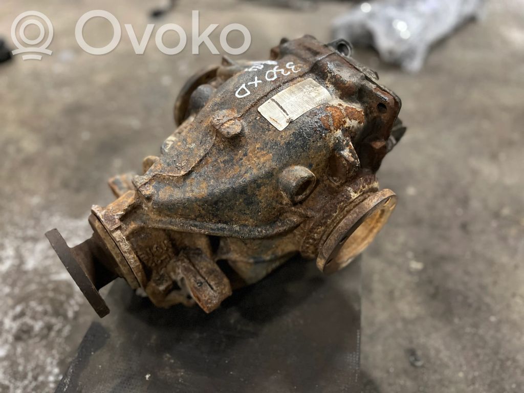 Aizmugurējais reduktors