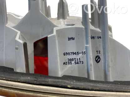 Aizmugurējais lukturis pārsegā