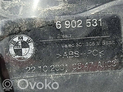 Задний фонарь в кузове