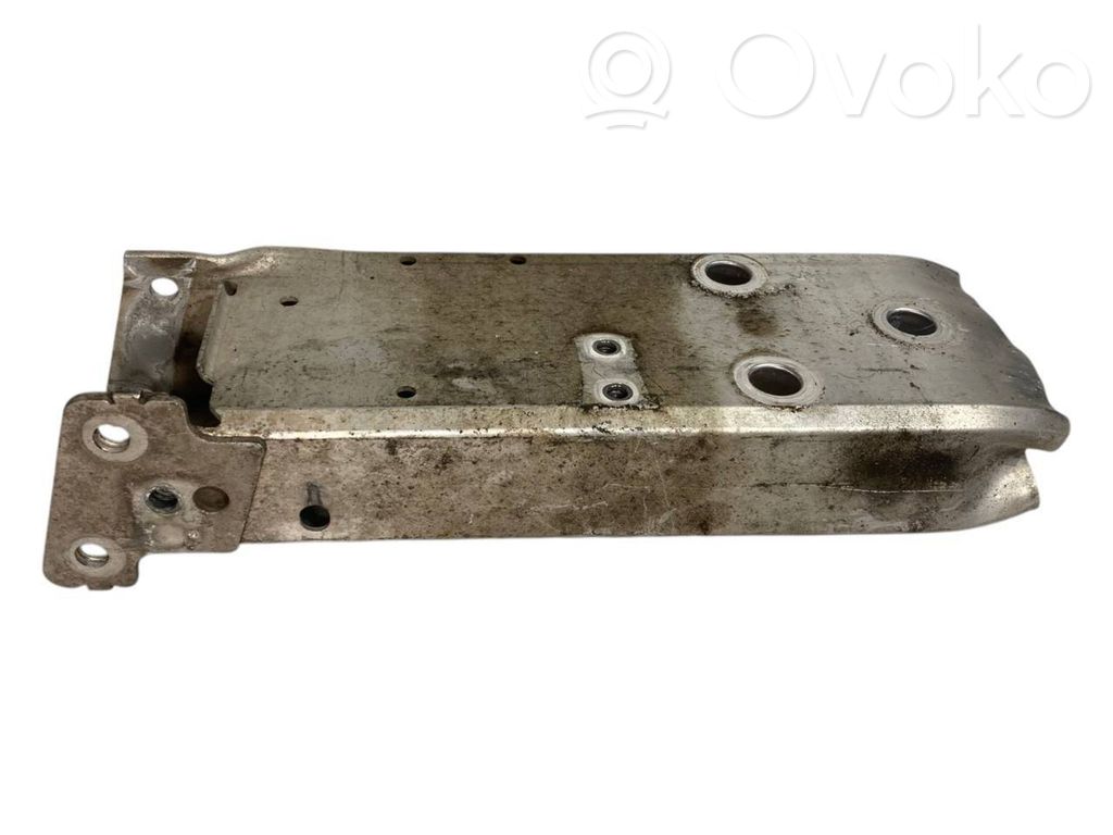 Priekšpusē bampera amortizators