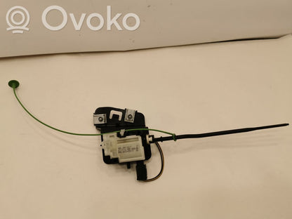 Электрический замок топливного бака