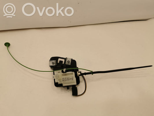 Электрический замок топливного бака