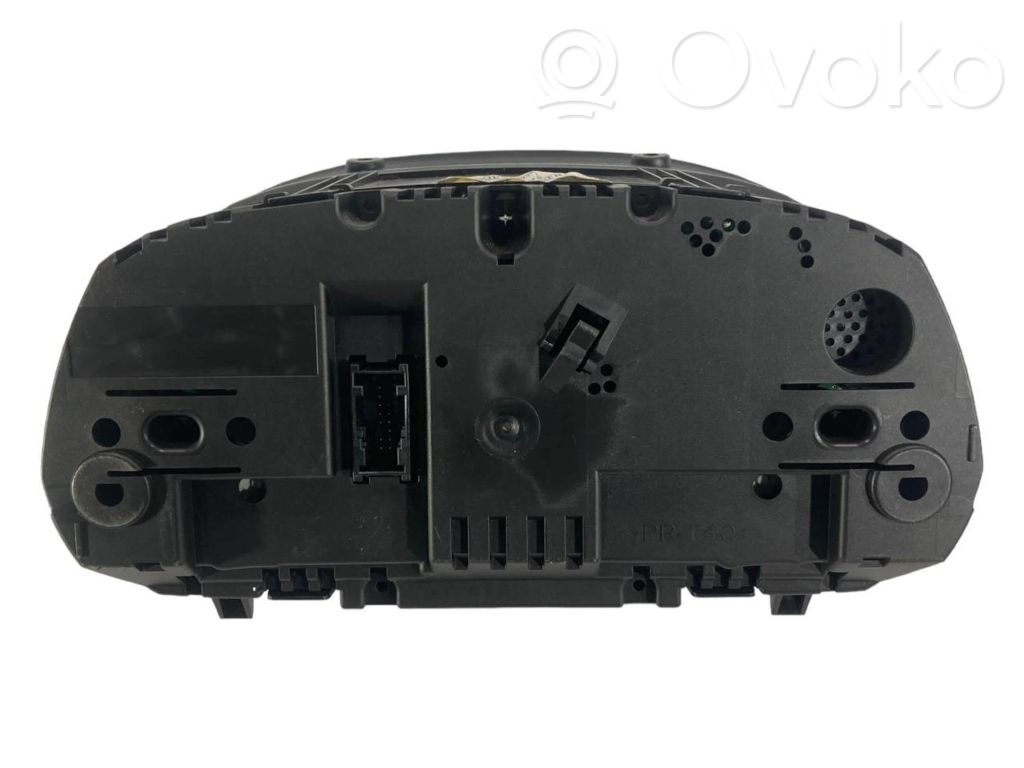 Speedometer (in the instrument panel)