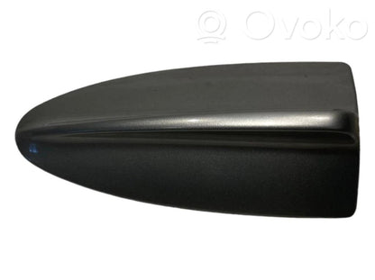 Roof (GPS) antenna cover