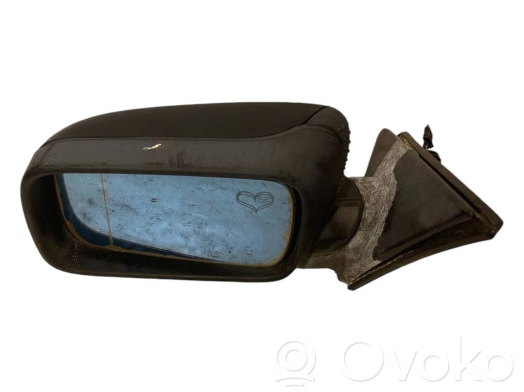 Mirror (electrically controlled)