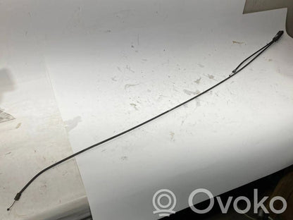 Dzinēja pārsega slēdzenes trosīte