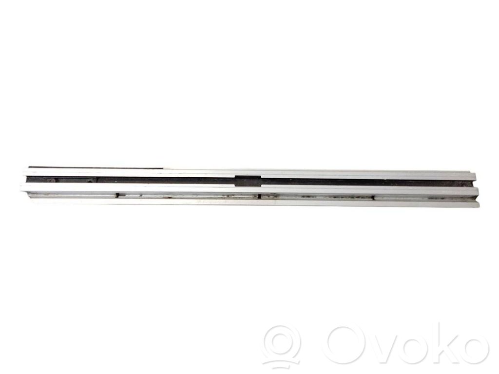 Cita veida salona detaļa