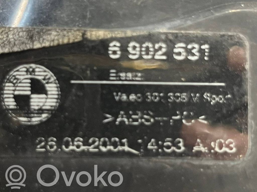 Aizmugurējais lukturis virsbūvē