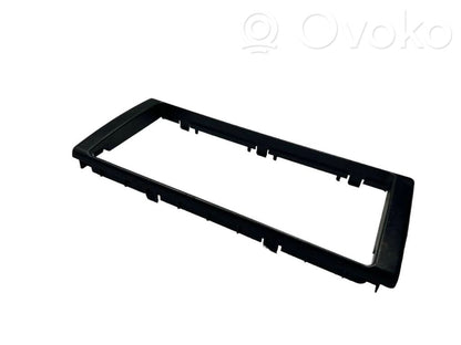 Radiouztvērēja / navigācija dekoratīvā apdare