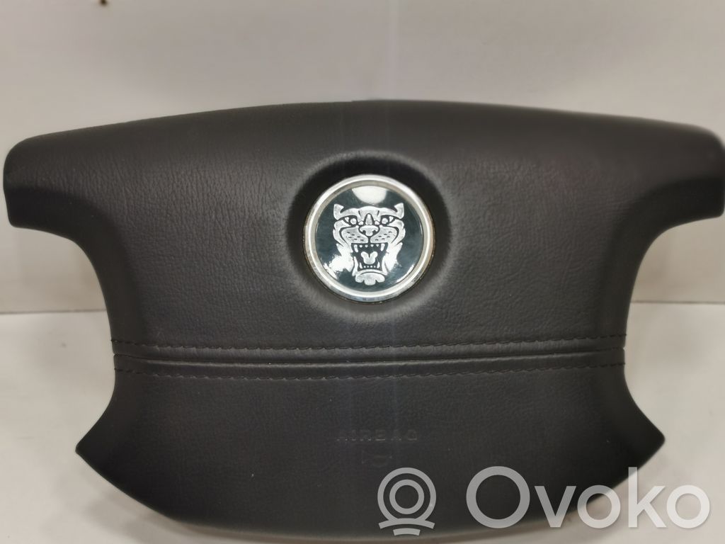 Steering wheel airbag