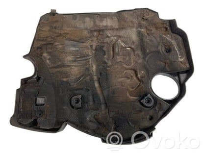 Крышка двигателя (декоративная отделка)