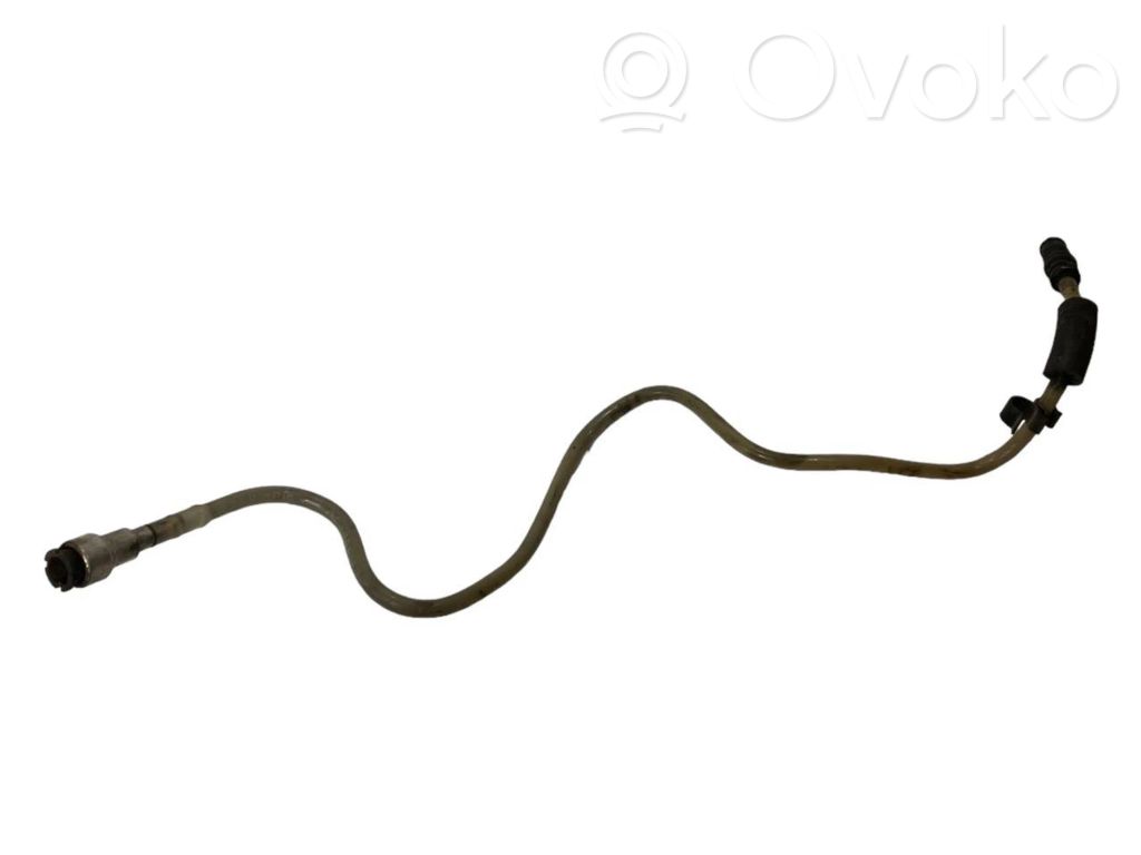 Degvielas caurulīte (-es)