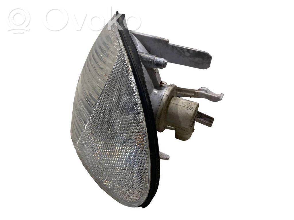 Priekšējais pagrieziena lukturis