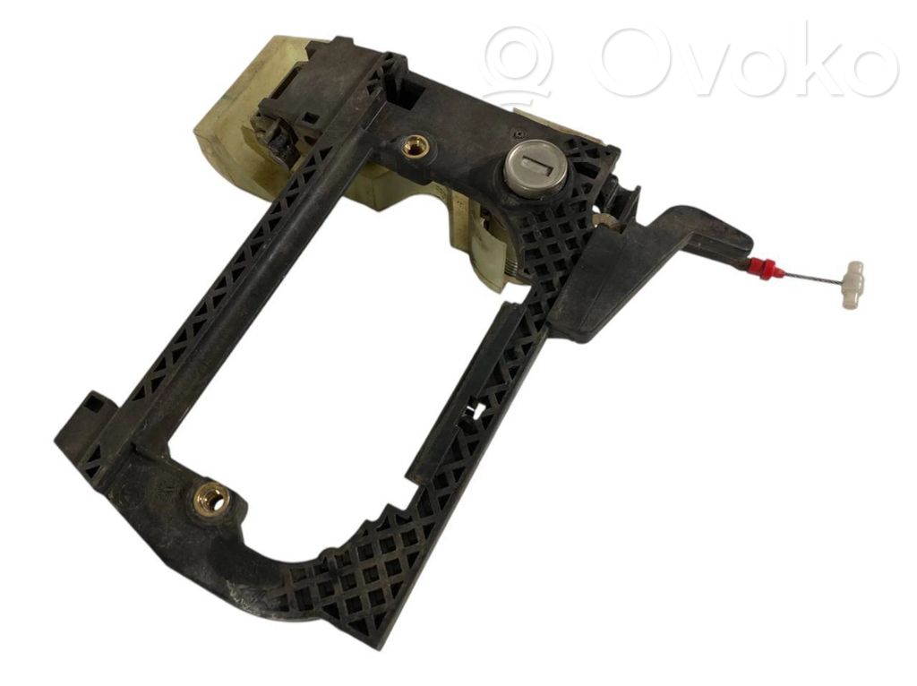 Holder/bracket for external opening handle at the front