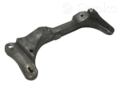 Transmission mounting bracket