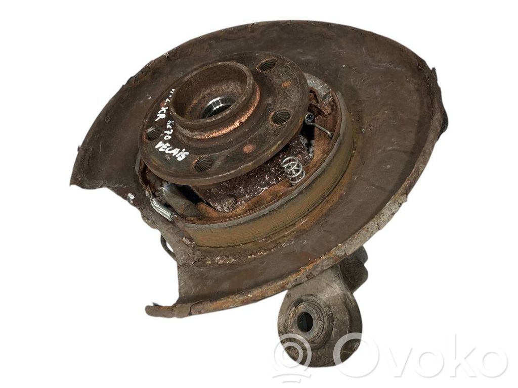 Aizmugurē riteņa rumbas vārpstas šarnīrs (stupica, capfa)