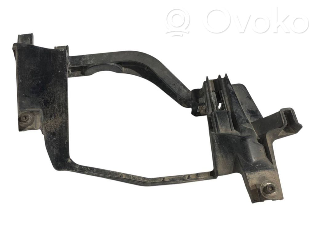 Priekšējā luktura turētājs