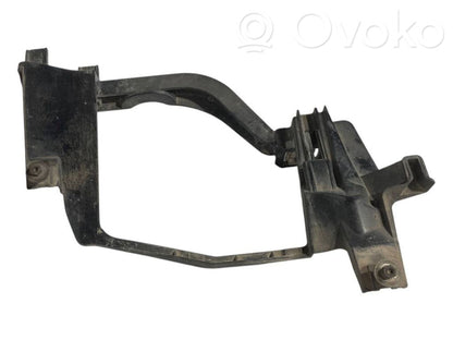 Priekšējā luktura turētājs