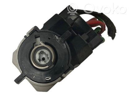 Aizdedzes slēdža kontakti