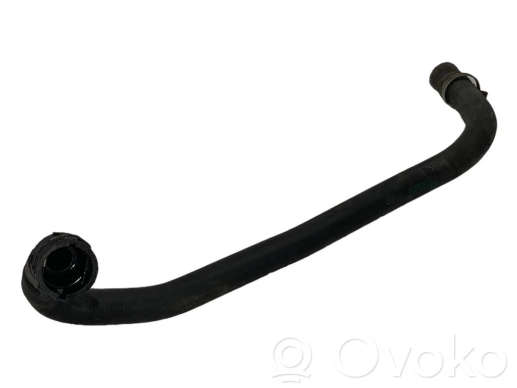 Caurulīte (-es) / šļūtene (-es)