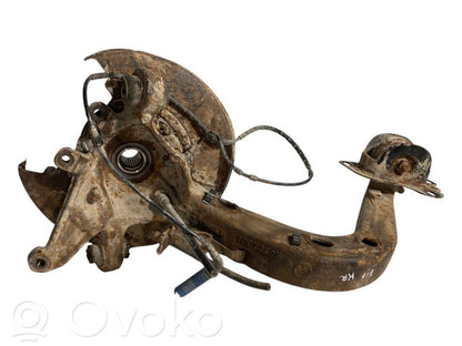 Aizmugurē riteņa rumbas vārpstas šarnīrs (stupica, capfa)