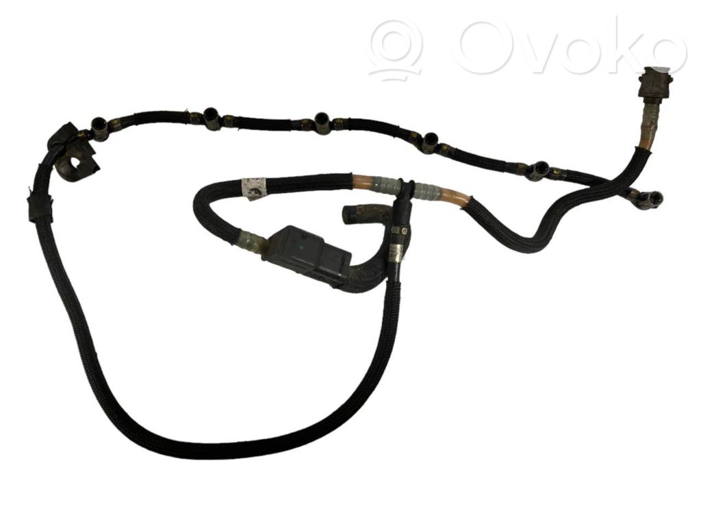 Degvielas caurulīte (-es)