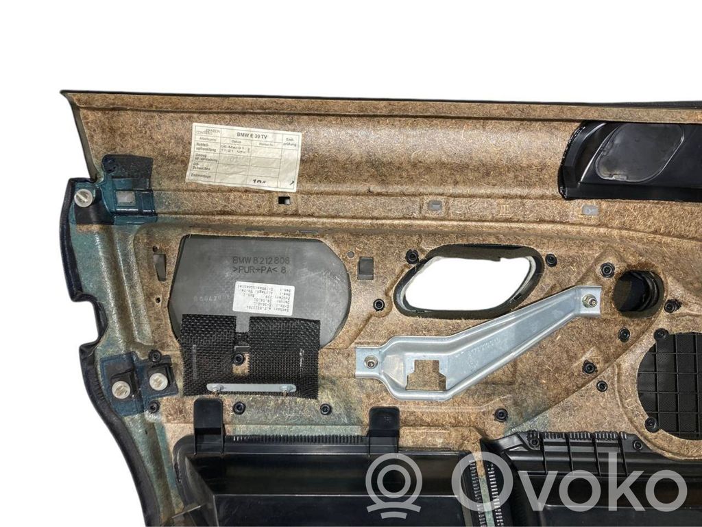 Priekšējo durvju apdare