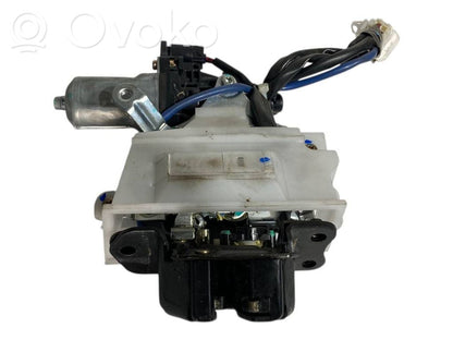 Aizmugurējā pārsega slēdzene