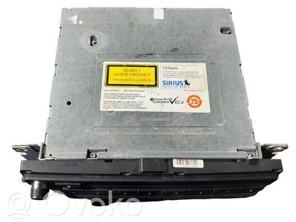 Radio / CD/DVD atskaņotājs / navigācija