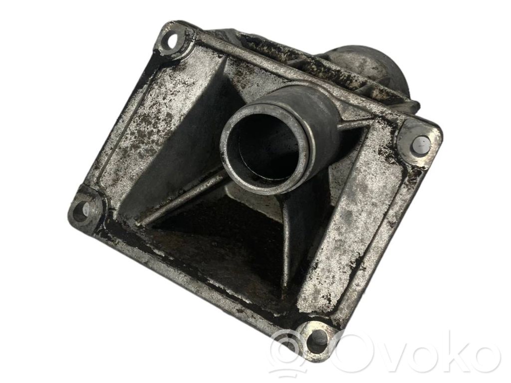 Кронштейн подшипника полуосевой муфты