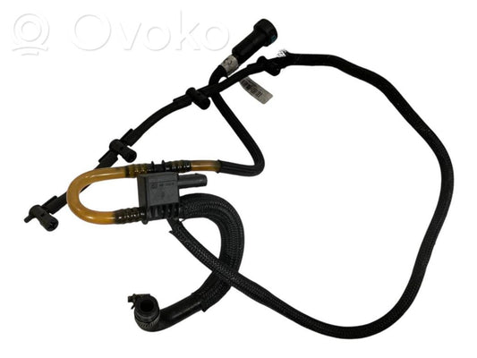 Degvielas caurulīte (-es)