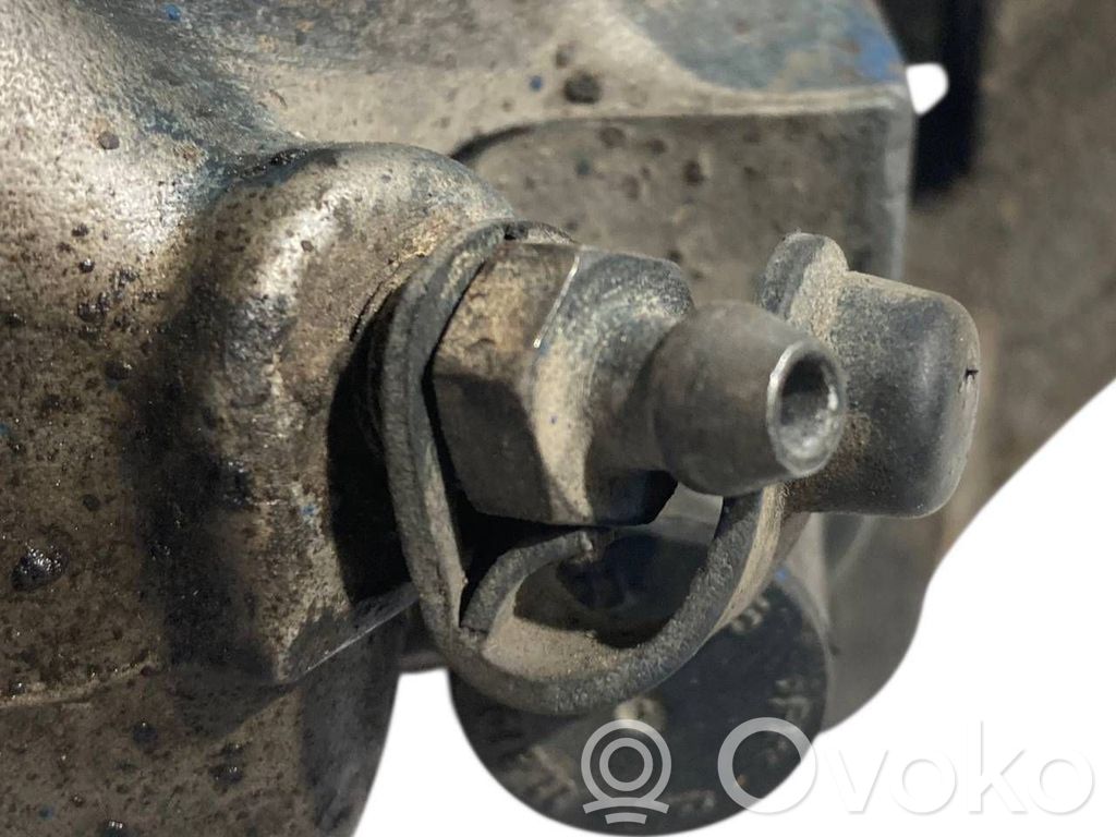 Передний суппорт