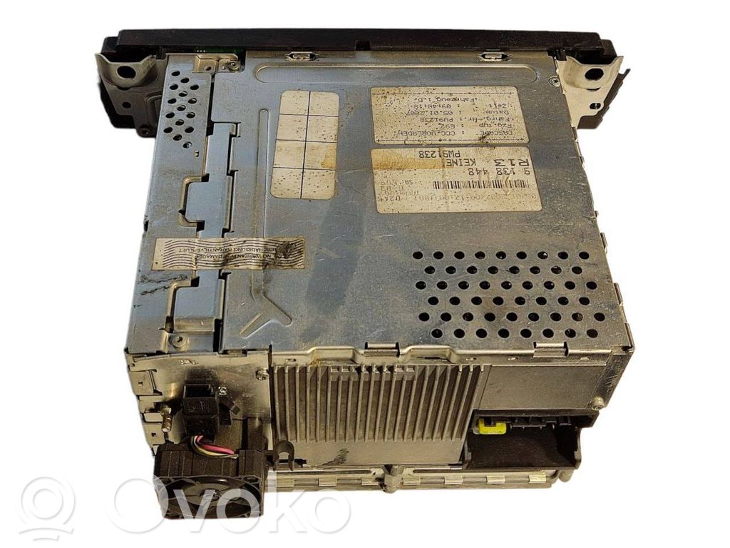 Радио / CD/DVD-плеер / навигация