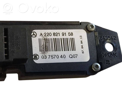 Logu elektriskās apsildes slēdzis
