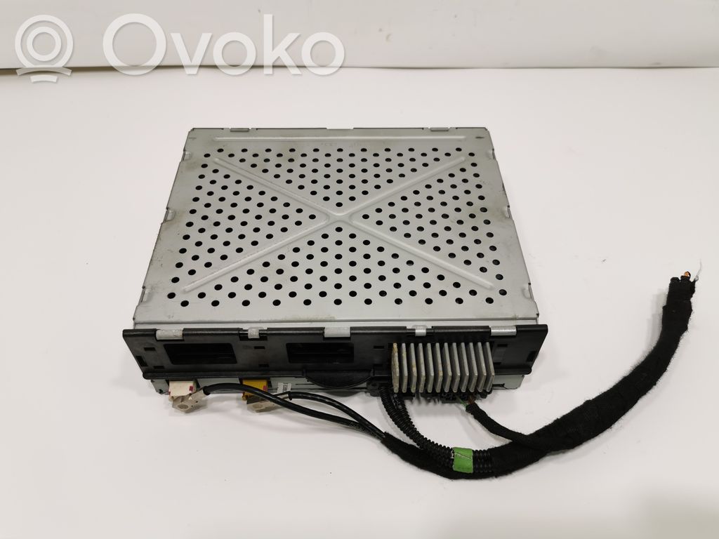 Радио / CD/DVD-плеер / навигация